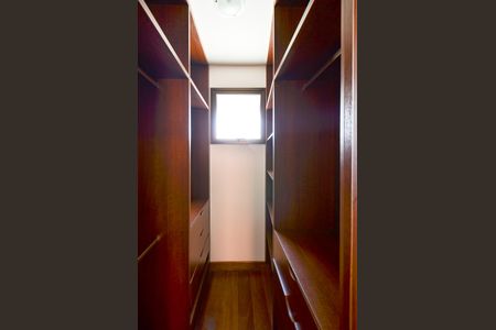 Apartamento para alugar com 150m², 4 quartos e 2 vagasCloset Suíte 1