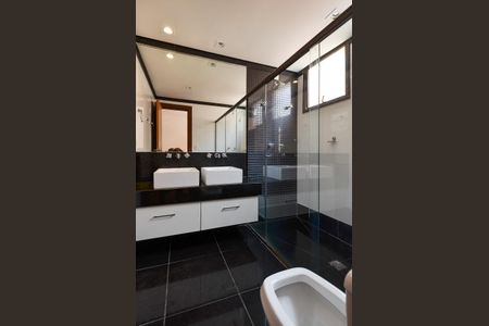 Apartamento para alugar com 150m², 4 quartos e 2 vagasBanheiro Suíte 1