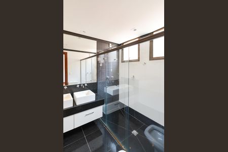 Apartamento para alugar com 150m², 4 quartos e 2 vagasBanheiro Suíte 1