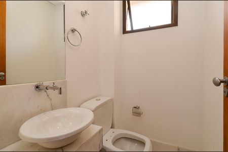 Apartamento para alugar com 150m², 4 quartos e 2 vagasLavabo