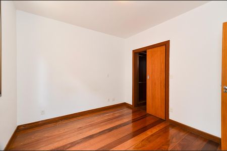Apartamento para alugar com 150m², 4 quartos e 2 vagasSuíte 1