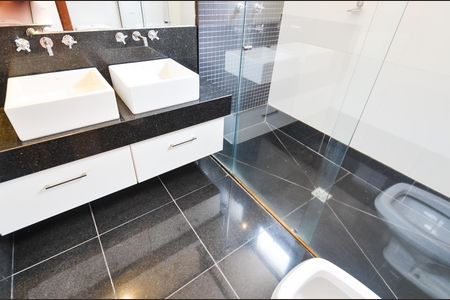 Apartamento para alugar com 150m², 4 quartos e 2 vagasBanheiro Suíte 1