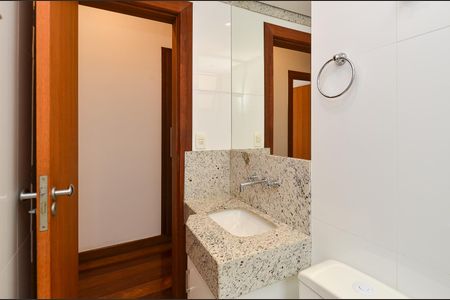 Apartamento para alugar com 150m², 4 quartos e 2 vagasBanheiro Social