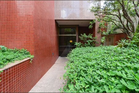 Apartamento para alugar com 150m², 4 quartos e 2 vagasEntrada