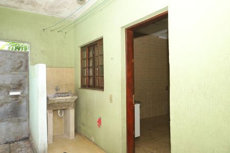 Casa para alugar com 30m², 1 quarto e sem vagaÁrea de Serviço
