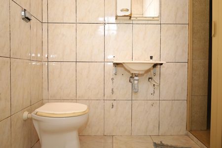 Casa para alugar com 30m², 1 quarto e sem vagaBanheiro