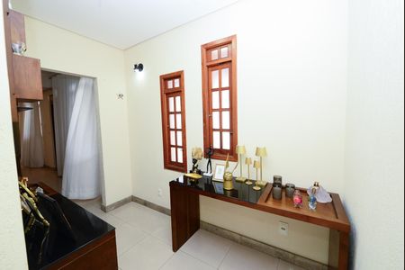 Casa para alugar com 412m², 3 quartos e 4 vagasCorredor