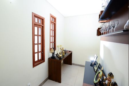 Casa para alugar com 412m², 3 quartos e 4 vagasCorredor