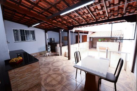 Casa para alugar com 412m², 3 quartos e 4 vagasÁrea comum