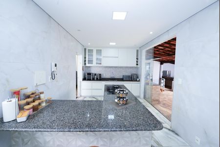 Casa para alugar com 412m², 3 quartos e 4 vagasCozinha
