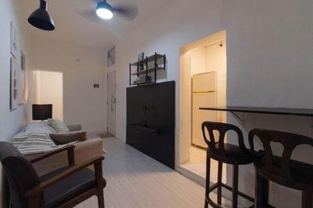 Sala de apartamento para alugar com 2 quartos, 40m² em Liberdade, São Paulo