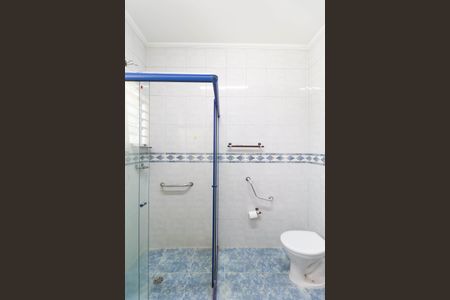 Banheiro e Área de serviço de casa para alugar com 1 quarto, 45m² em Parque Novo Mundo, São Paulo