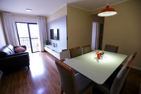 Apartamento para alugar com 80m², 3 quartos e 1 vaga Apartamento para alugar com 80m², 3 quartos e 1 vagaSala