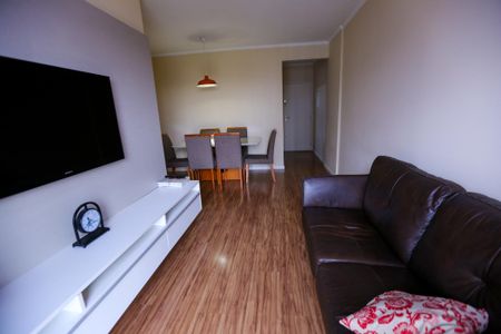 Apartamento para alugar com 80m², 3 quartos e 1 vaga Apartamento para alugar com 80m², 3 quartos e 1 vagaSala