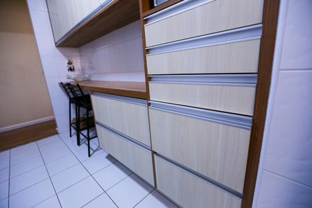 Apartamento para alugar com 80m², 3 quartos e 1 vaga Apartamento para alugar com 80m², 3 quartos e 1 vagaCozinha - Armários