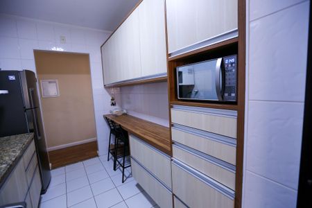 Apartamento para alugar com 80m², 3 quartos e 1 vaga Apartamento para alugar com 80m², 3 quartos e 1 vagaCozinha - Armários