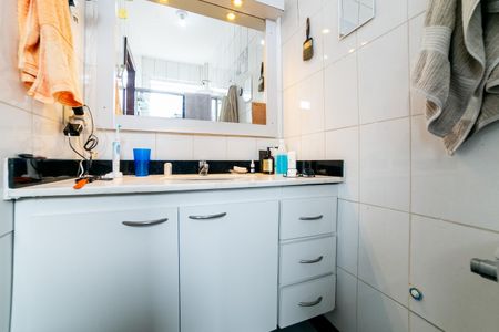 Apartamento à venda com 60m², 1 quarto e 2 vagasBanheiro da Suíte
