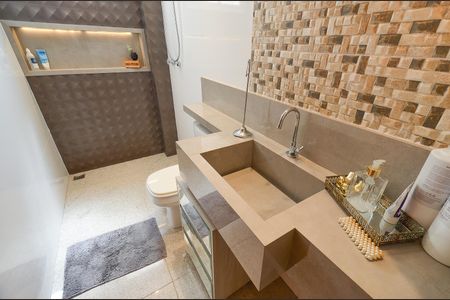 Apartamento à venda com 300m², 4 quartos e 4 vagas Apartamento à venda com 300m², 4 quartos e 4 vagasBanheiro Social