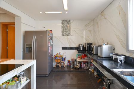 Apartamento à venda com 300m², 4 quartos e 4 vagas Apartamento à venda com 300m², 4 quartos e 4 vagasCozinha