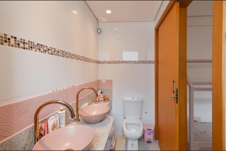 Apartamento à venda com 300m², 4 quartos e 4 vagas Apartamento à venda com 300m², 4 quartos e 4 vagasBanheiro Suíte 1