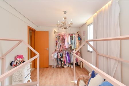 Apartamento à venda com 300m², 4 quartos e 4 vagas Apartamento à venda com 300m², 4 quartos e 4 vagasSuíte 1