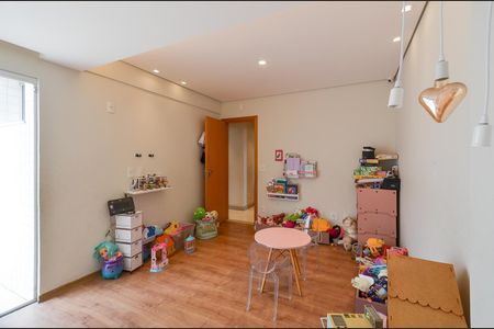 Apartamento à venda com 300m², 4 quartos e 4 vagas Apartamento à venda com 300m², 4 quartos e 4 vagasQuarto 1