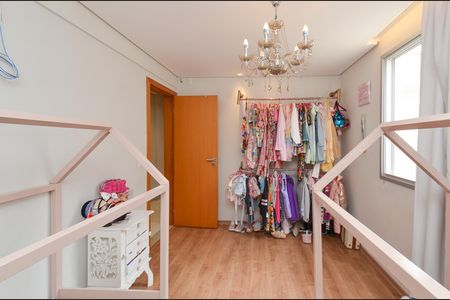 Apartamento à venda com 300m², 4 quartos e 4 vagas Apartamento à venda com 300m², 4 quartos e 4 vagasSuíte 1