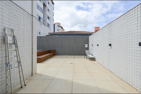 Apartamento à venda com 300m², 4 quartos e 4 vagas Apartamento à venda com 300m², 4 quartos e 4 vagasÁrea Privativa