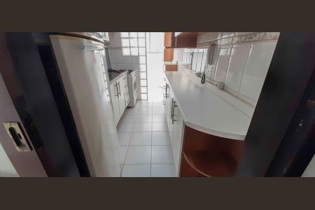 Apartamento à venda com 65m², 2 quartos e 1 vaga Apartamento à venda com 65m², 2 quartos e 1 vagaCozinha