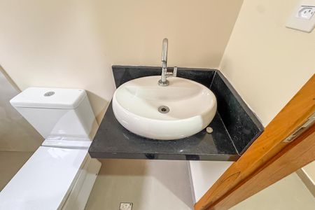 Casa para alugar com 190m², 3 quartos e 2 vagas Casa para alugar com 190m², 3 quartos e 2 vagasBanheiro Social