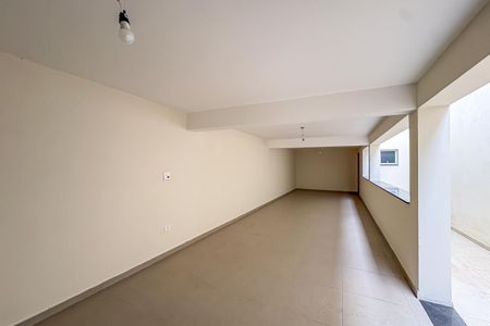 Casa para alugar com 190m², 3 quartos e 2 vagas Casa para alugar com 190m², 3 quartos e 2 vagasSalão