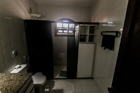 Casa para alugar com 300m², 5 quartos e 3 vagasBanheiro