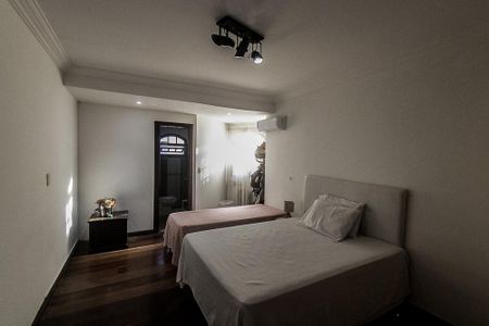 Casa para alugar com 300m², 5 quartos e 3 vagasQuarto 5