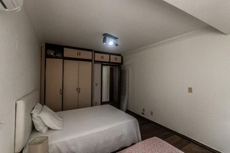 Casa para alugar com 300m², 5 quartos e 3 vagasQuarto 5