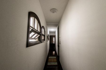 Casa para alugar com 300m², 5 quartos e 3 vagasCorredor