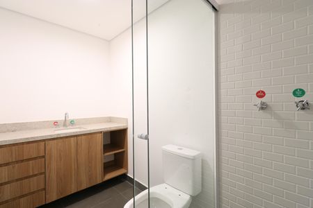 Apartamento para alugar com 65m², 2 quartos e 1 vagaBanheiro da Suíte 2