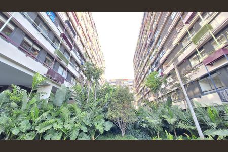 Apartamento para alugar com 65m², 2 quartos e 1 vagaÁrea comum