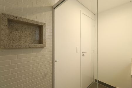 Apartamento para alugar com 65m², 2 quartos e 1 vagaBanheiro da Suíte 1