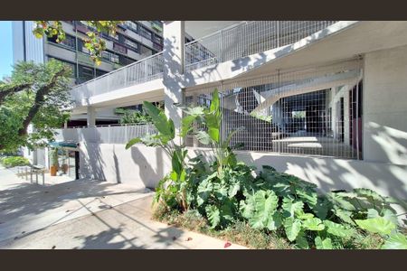 Apartamento para alugar com 65m², 2 quartos e 1 vagaFachada