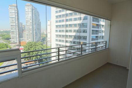 Apartamento para alugar com 32m², 1 quarto e 1 vagaSacada
