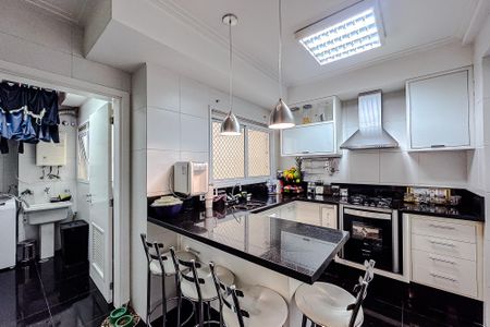 Apartamento para alugar com 115m², 3 quartos e 2 vagas Apartamento para alugar com 115m², 3 quartos e 2 vagasCozinha