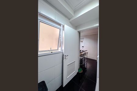 Apartamento para alugar com 115m², 3 quartos e 2 vagas Apartamento para alugar com 115m², 3 quartos e 2 vagasÁrea de Serviço