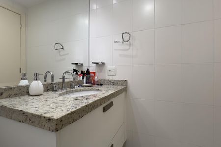 Apartamento para alugar com 174m², 4 quartos e 3 vagasBanheiro