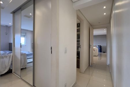 Apartamento para alugar com 174m², 4 quartos e 3 vagasCorredor dos Dormitórios
