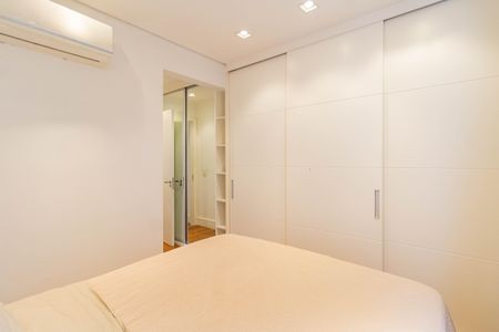 Apartamento à venda com 88m², 3 quartos e 2 vagas Apartamento à venda com 88m², 3 quartos e 2 vagasSuíte