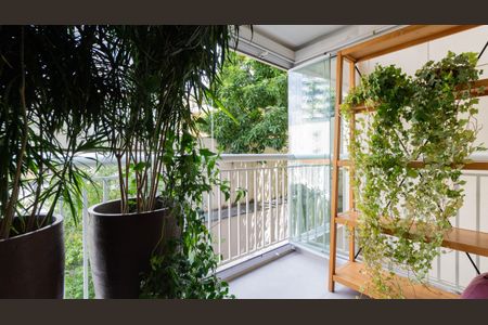 Apartamento à venda com 88m², 3 quartos e 2 vagas Apartamento à venda com 88m², 3 quartos e 2 vagasVaranda