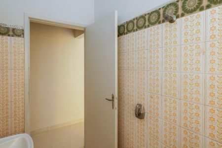 Casa para alugar com 38m², 1 quarto e 1 vaga Casa para alugar com 38m², 1 quarto e 1 vagaBanheiro