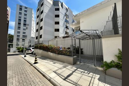 Apartamento para alugar com 240m², 4 quartos e 2 vagasFachada 
