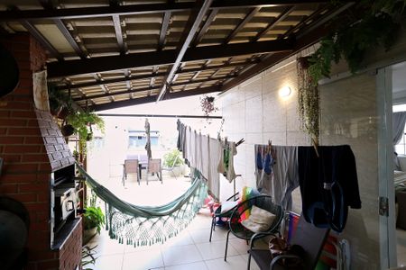 Apartamento à venda com 160m², 4 quartos e 2 vagas Apartamento à venda com 160m², 4 quartos e 2 vagasChurrasqueira