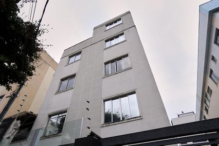 Apartamento à venda com 160m², 4 quartos e 2 vagas Apartamento à venda com 160m², 4 quartos e 2 vagasFachada